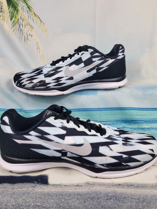 Nike Shoes - Nike TR6 In-Season Training Sneakers Womens 7.5